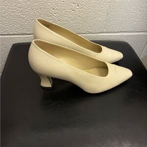 Nine West Vintage Cream Pumps